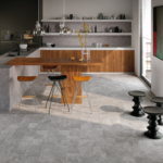 S182UniqueBleu-Gris-Petit-Opus-Ancienne-Noble-Roullee-60x120-Amb-Cucina